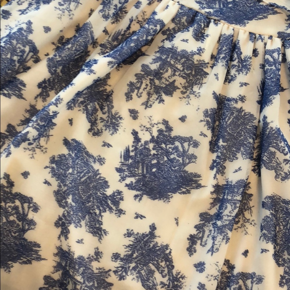 Dress - Picture 6 of 7